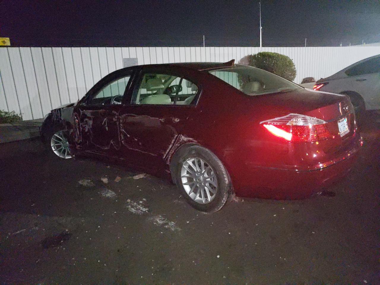2010 HYUNDAI GENESIS