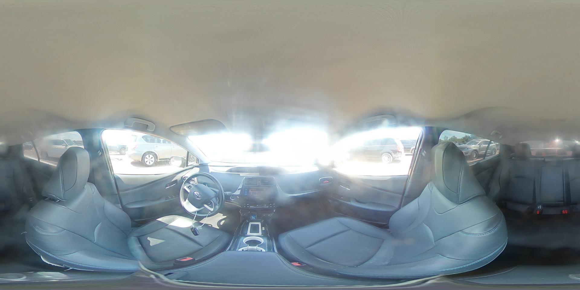 2016 TOYOTA PRIUS
