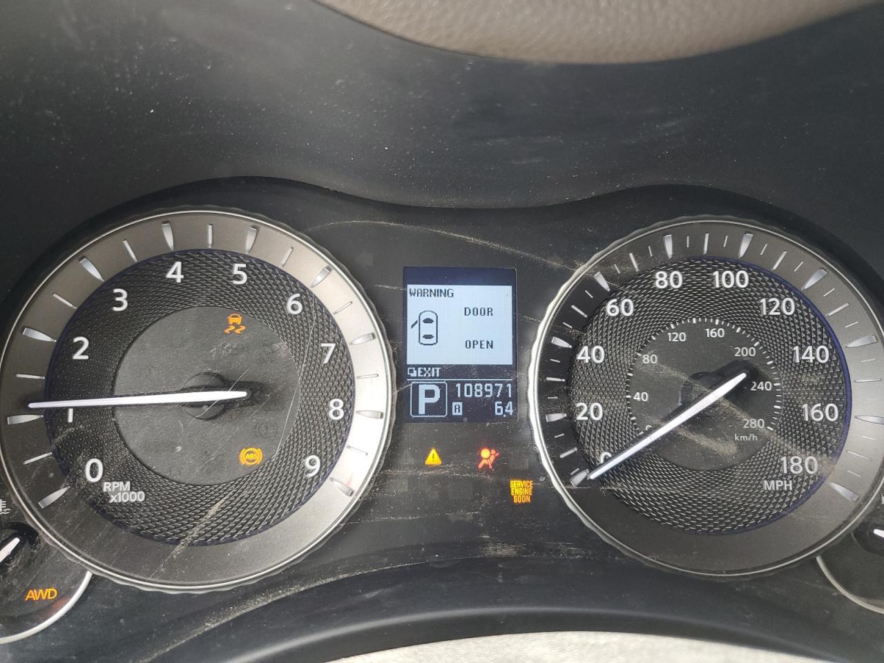 2011 INFINITI M37