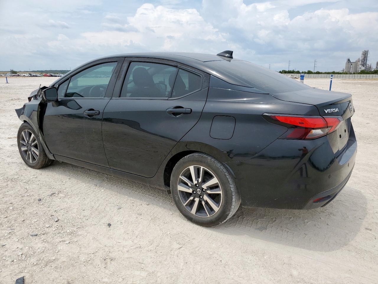 2021 NISSAN VERSA