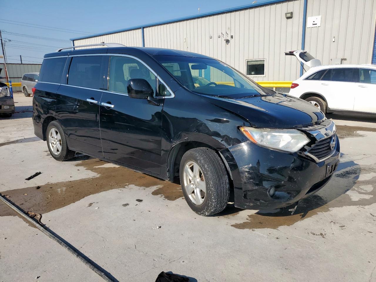 2016 NISSAN Quest