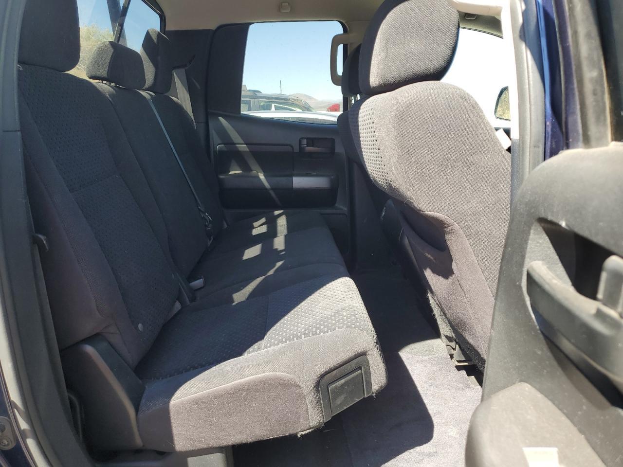 2011 TOYOTA TUNDRA