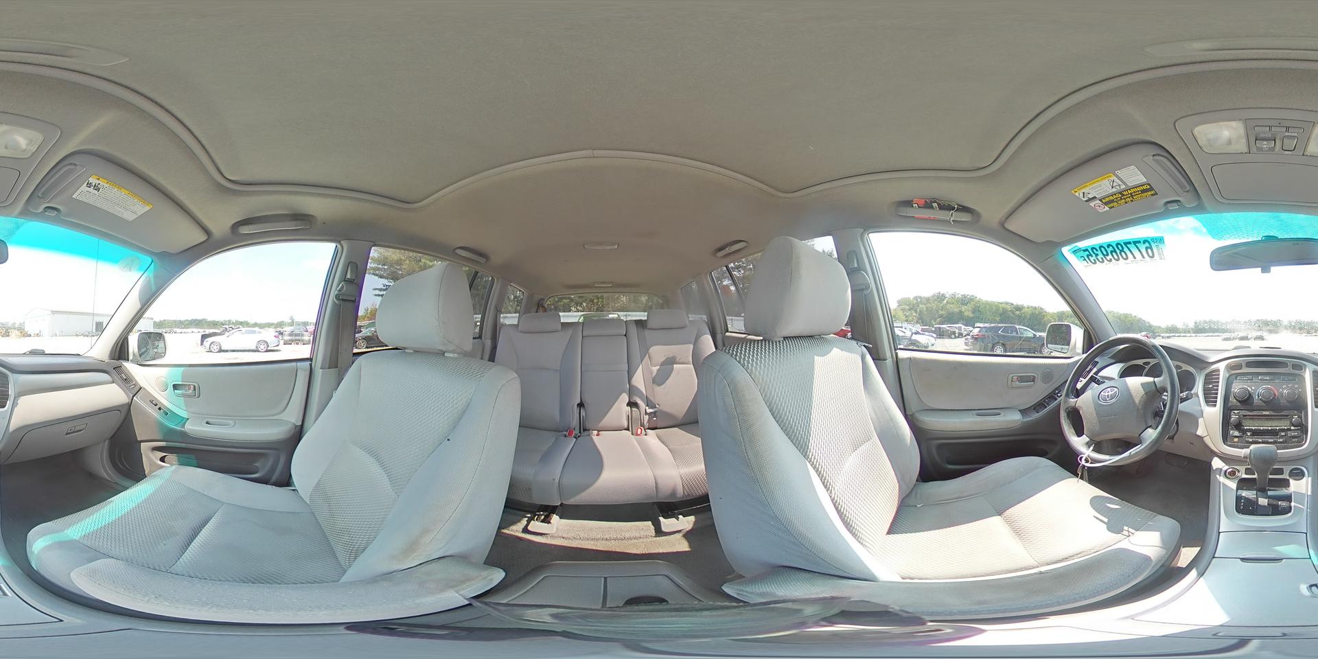2004 TOYOTA HIGHLANDER