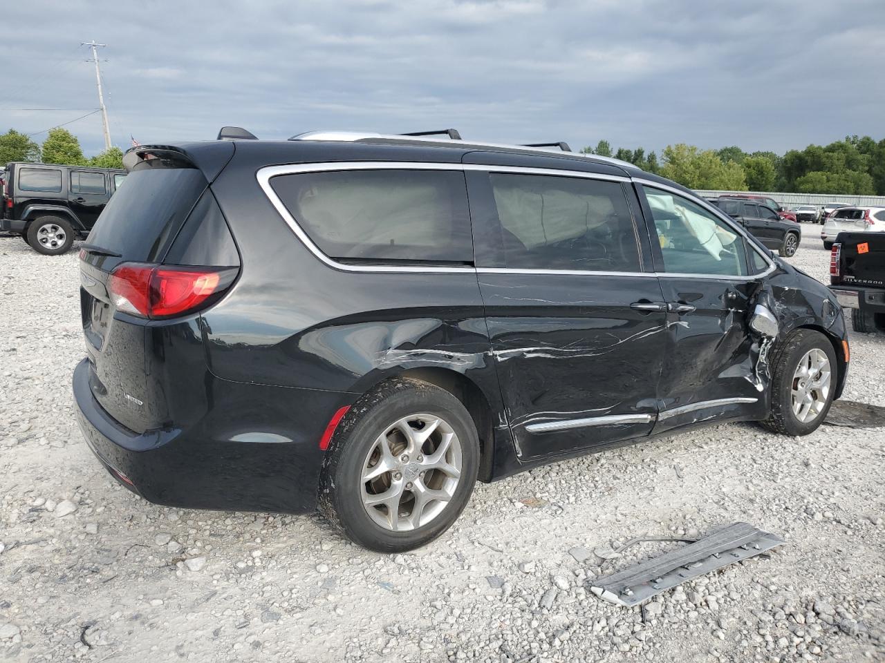 2019 CHRYSLER Pacifica