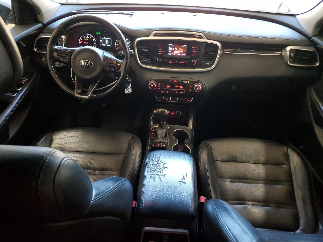 2016 KIA SORENTO