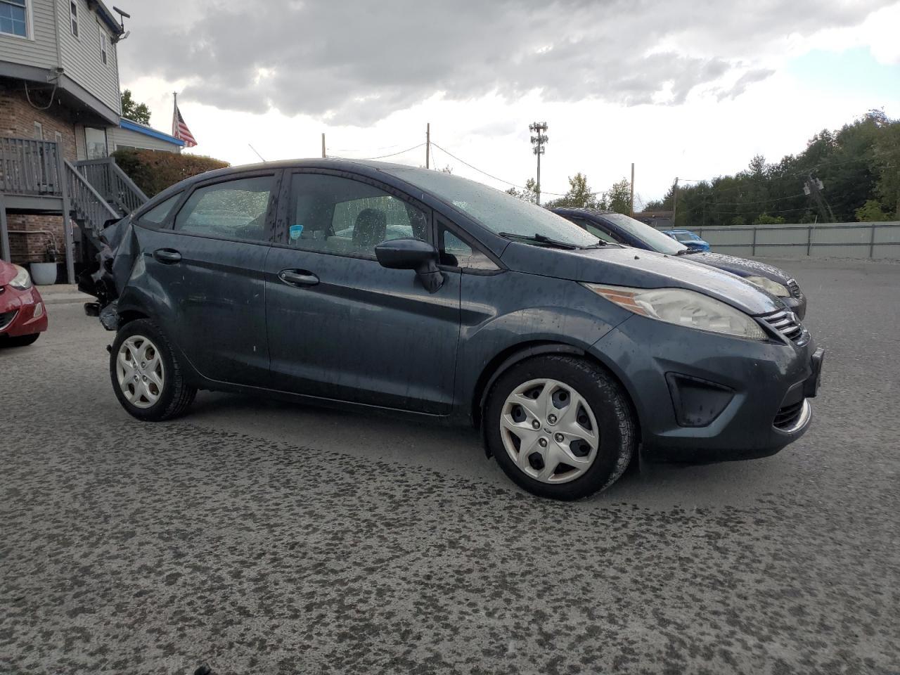 2011 FORD Fiesta