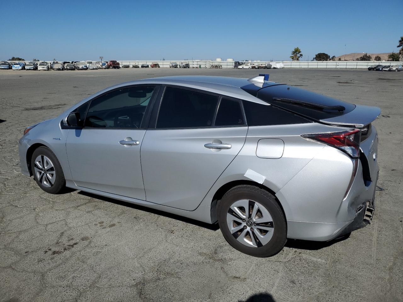 2016 TOYOTA PRIUS