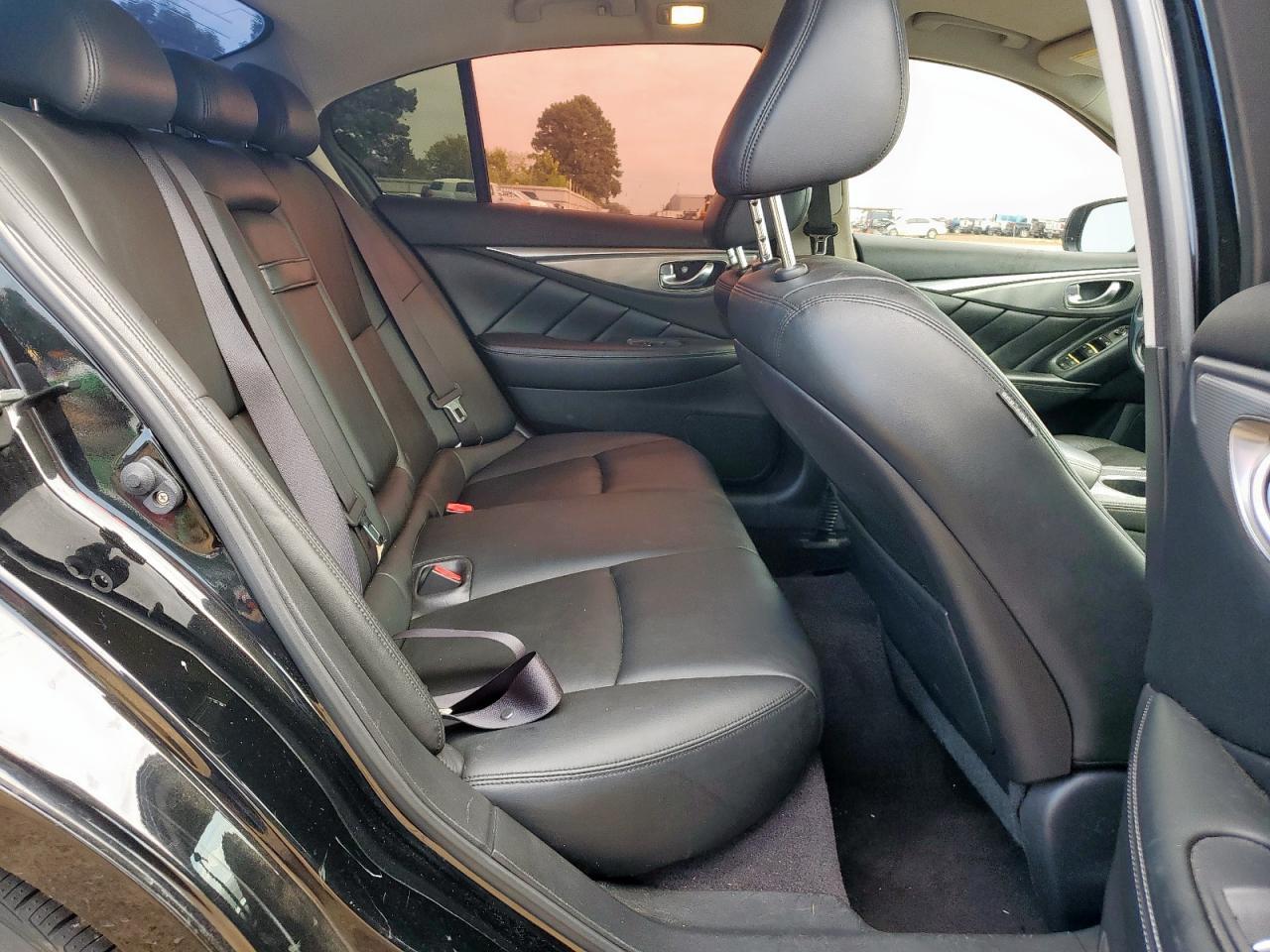 2014 INFINITI Q50