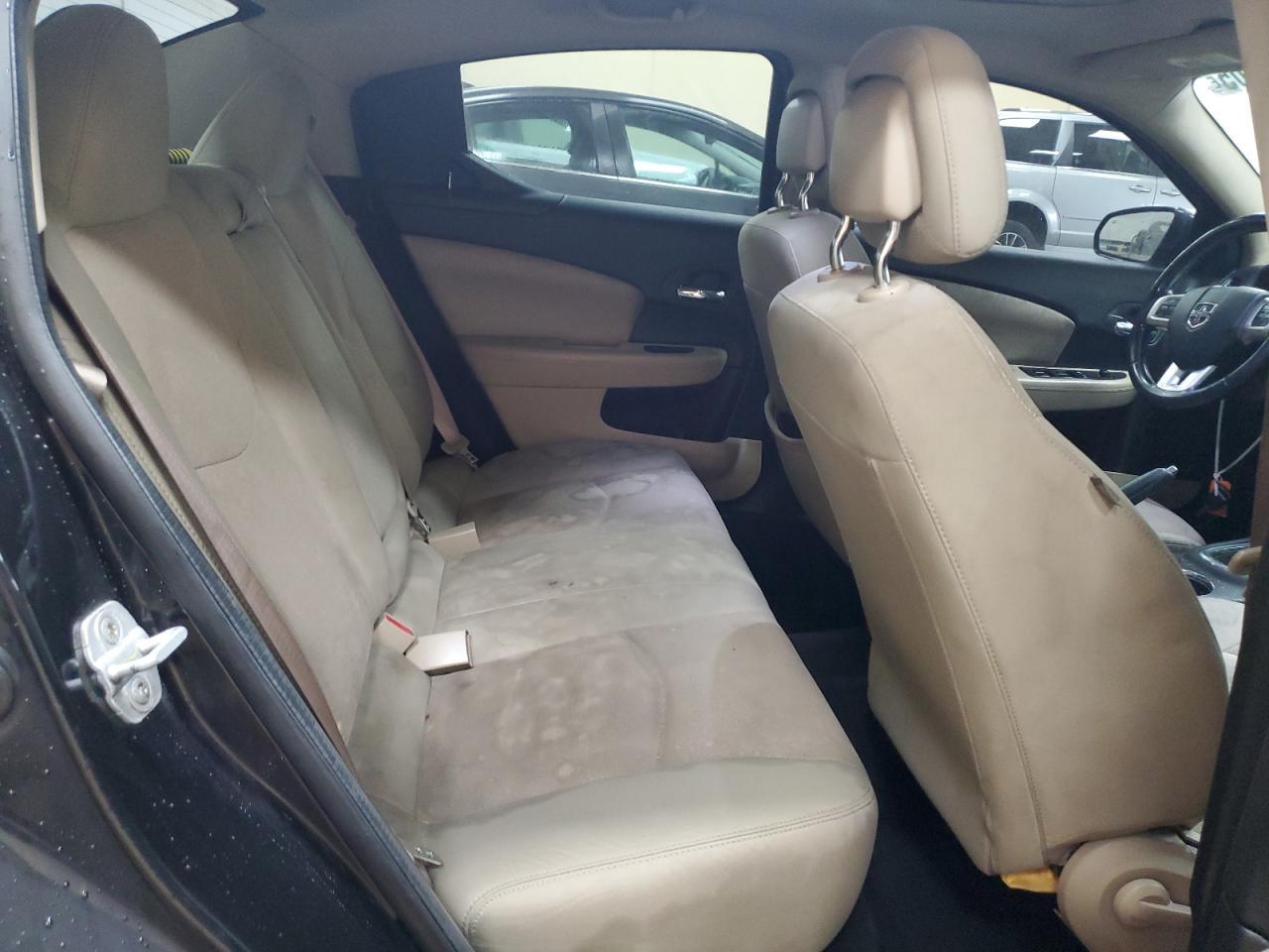 2013 DODGE Avenger