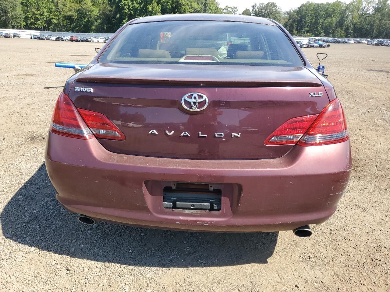 2008 TOYOTA Avalon