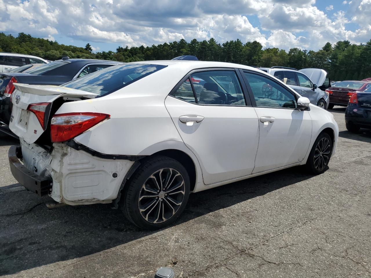 2015 TOYOTA COROLLA