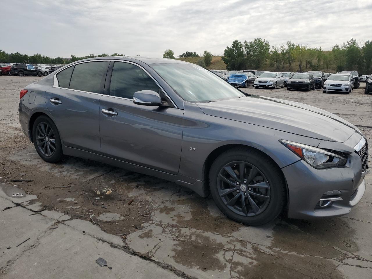 2015 INFINITI Q50