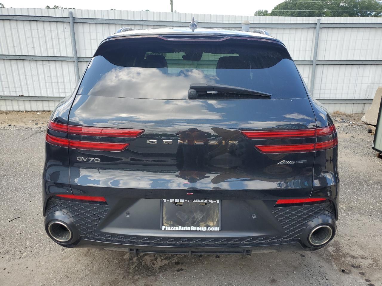 2022 GENESIS GV70