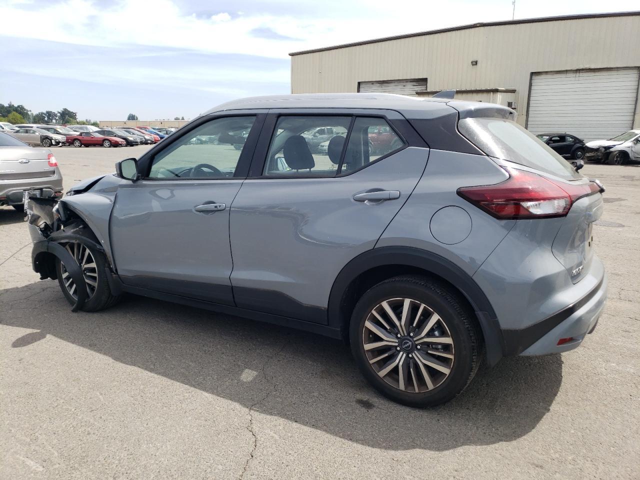 2023 NISSAN KICKS