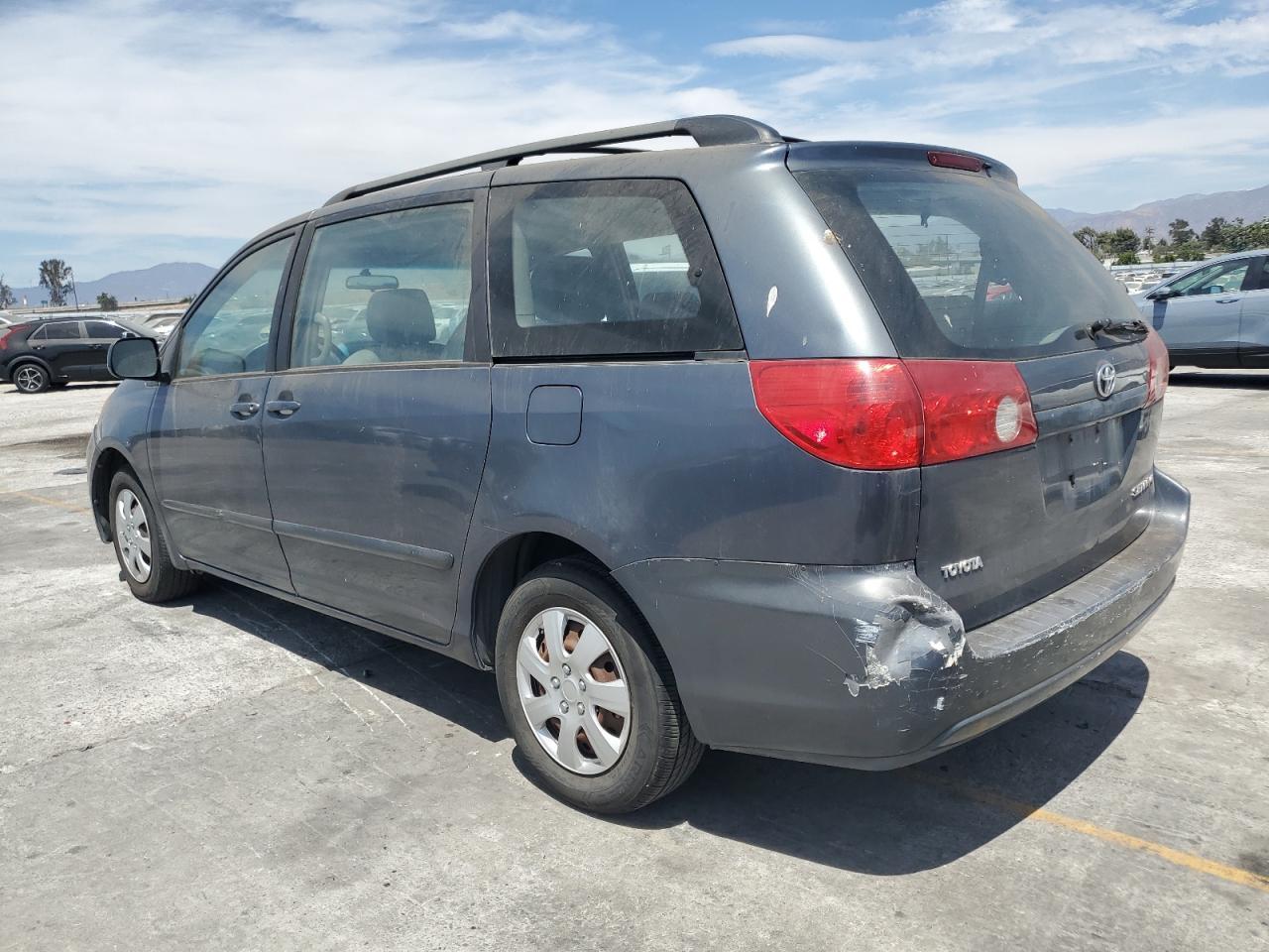 2007 TOYOTA SIENNA