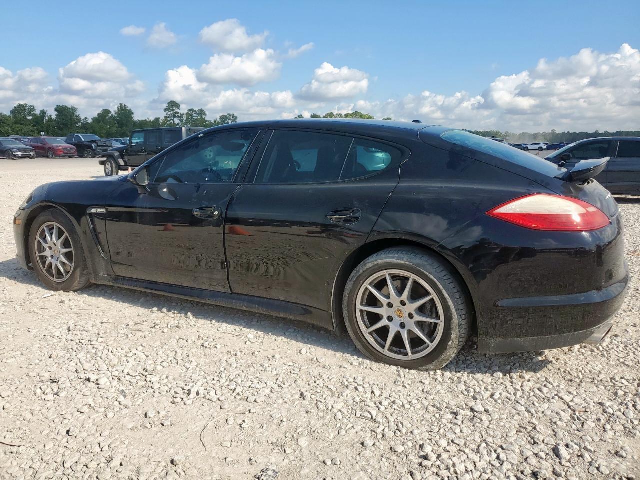 2012 PORSCHE Panamera
