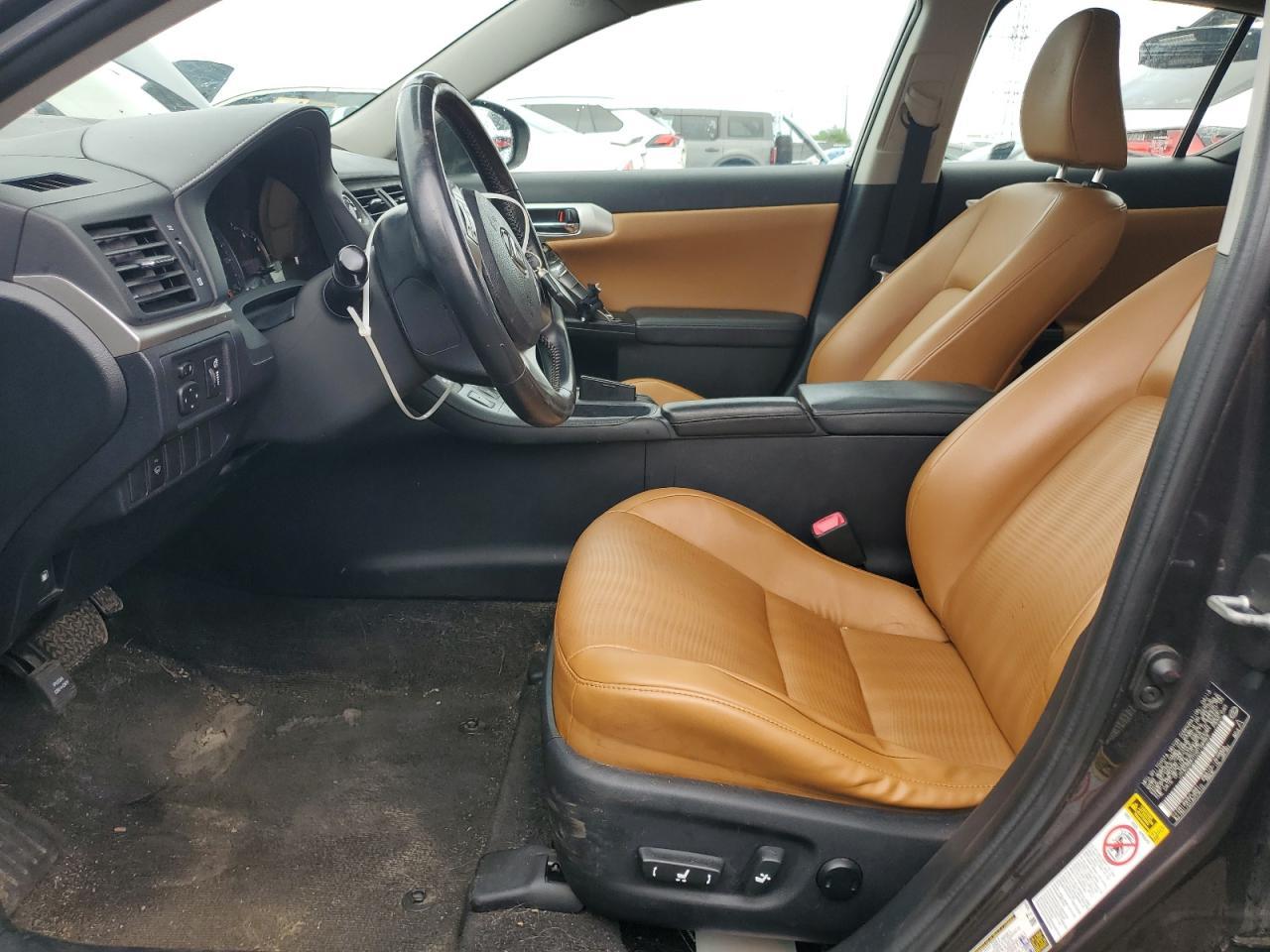 2013 LEXUS CT 200