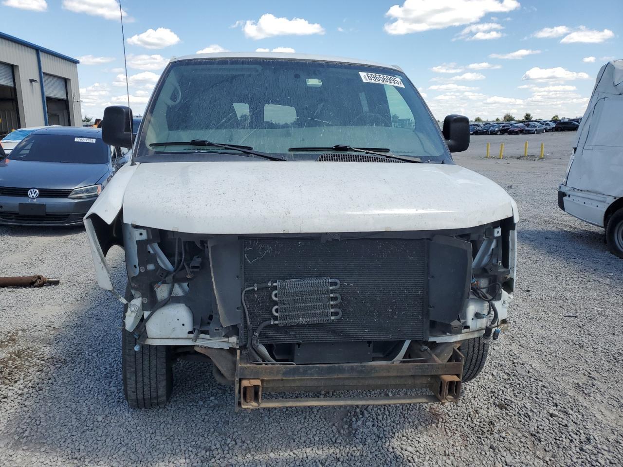2013 CHEVROLET Express 3500