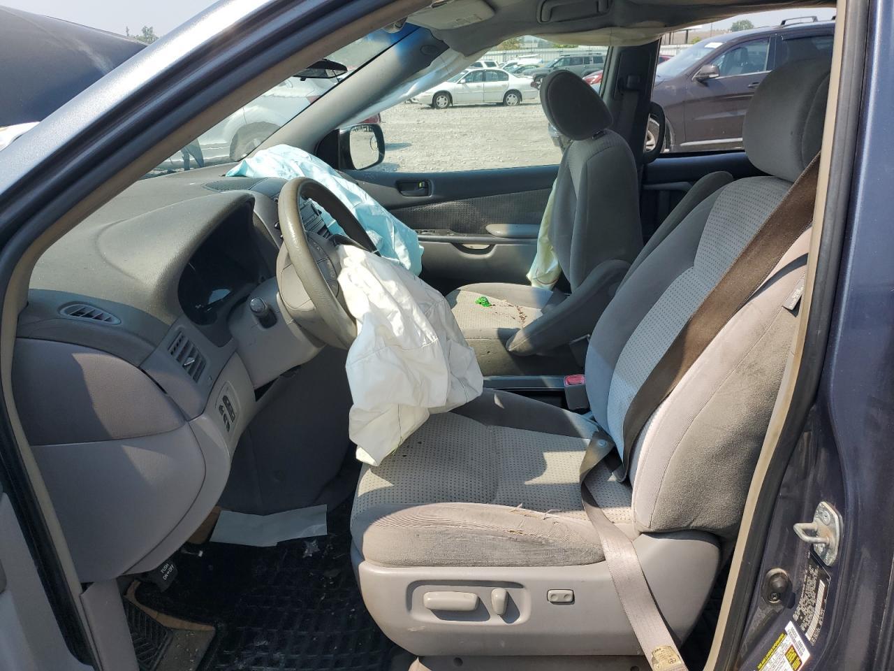 2008 TOYOTA SIENNA
