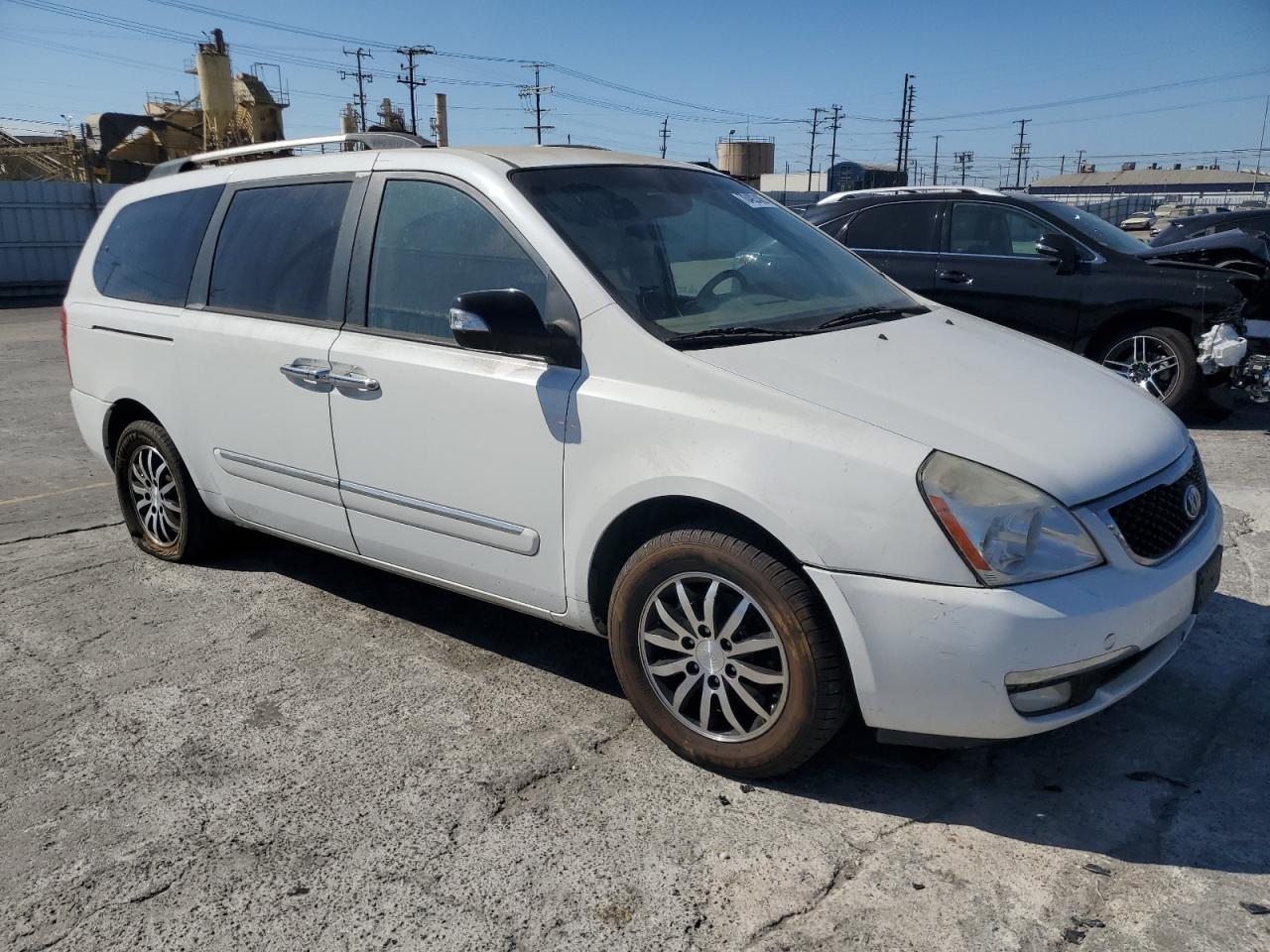 2014 KIA SEDONA