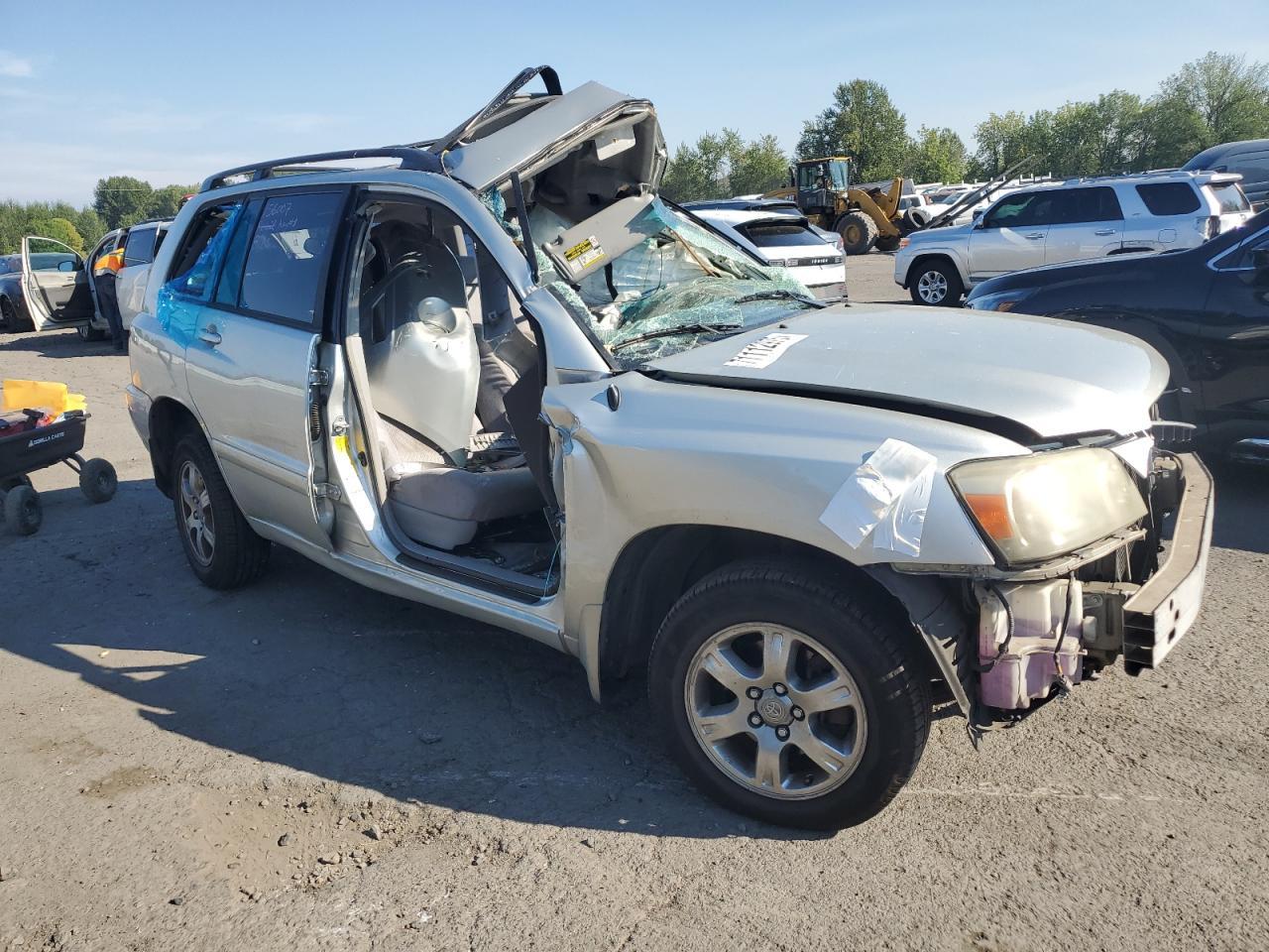 2004 TOYOTA HIGHLANDER