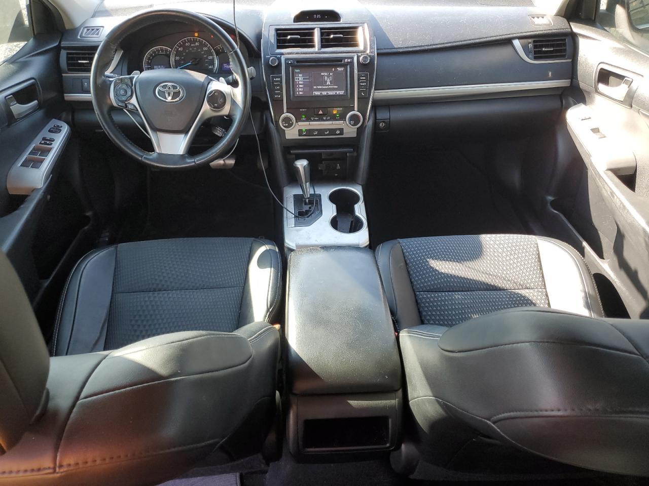 2014 TOYOTA CAMRY