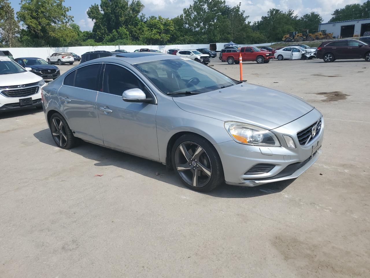 2012 VOLVO S60