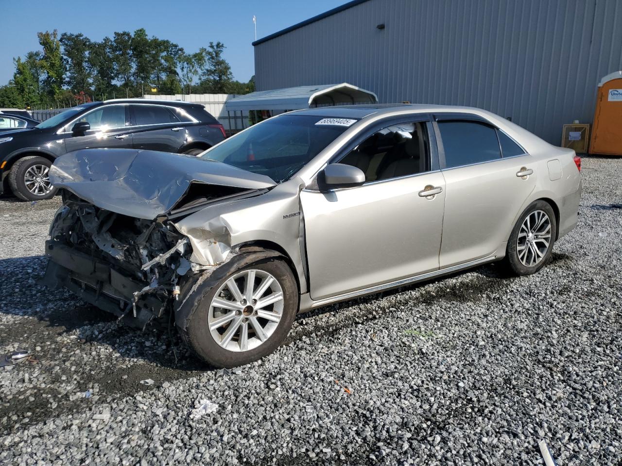 2014 TOYOTA CAMRY