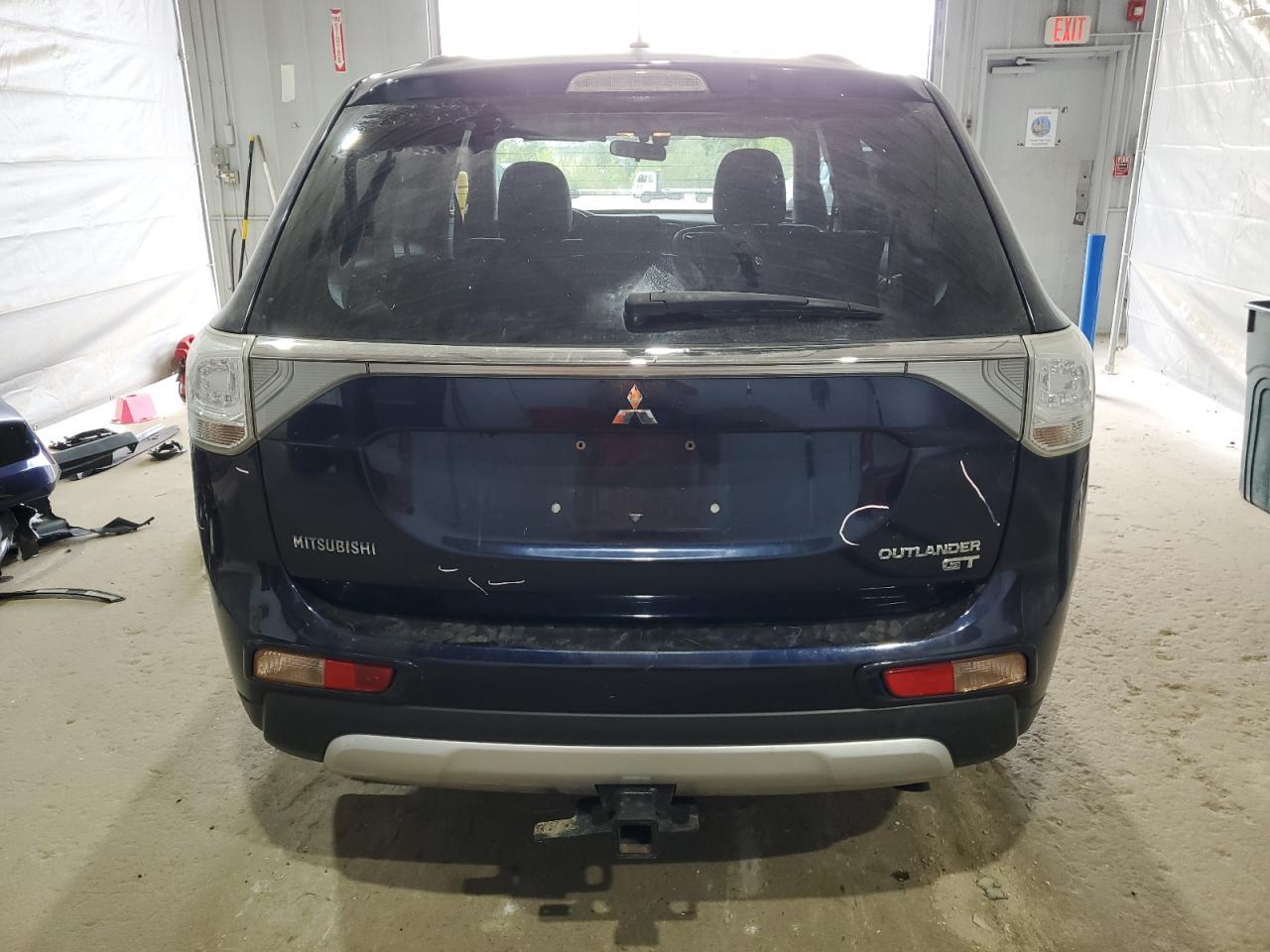 2015 MITSUBISHI outlander