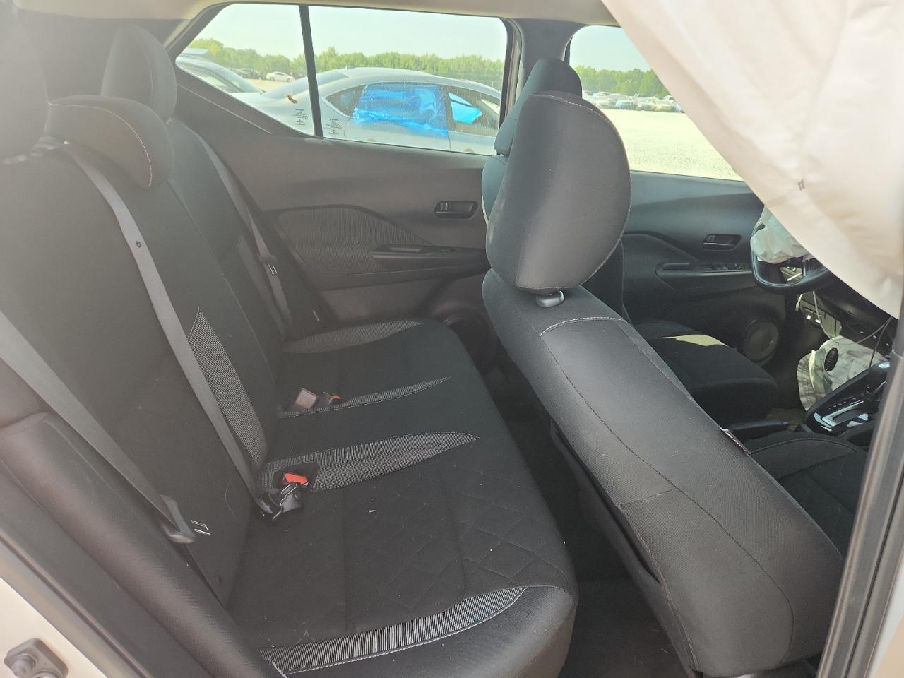 2020 NISSAN KICKS