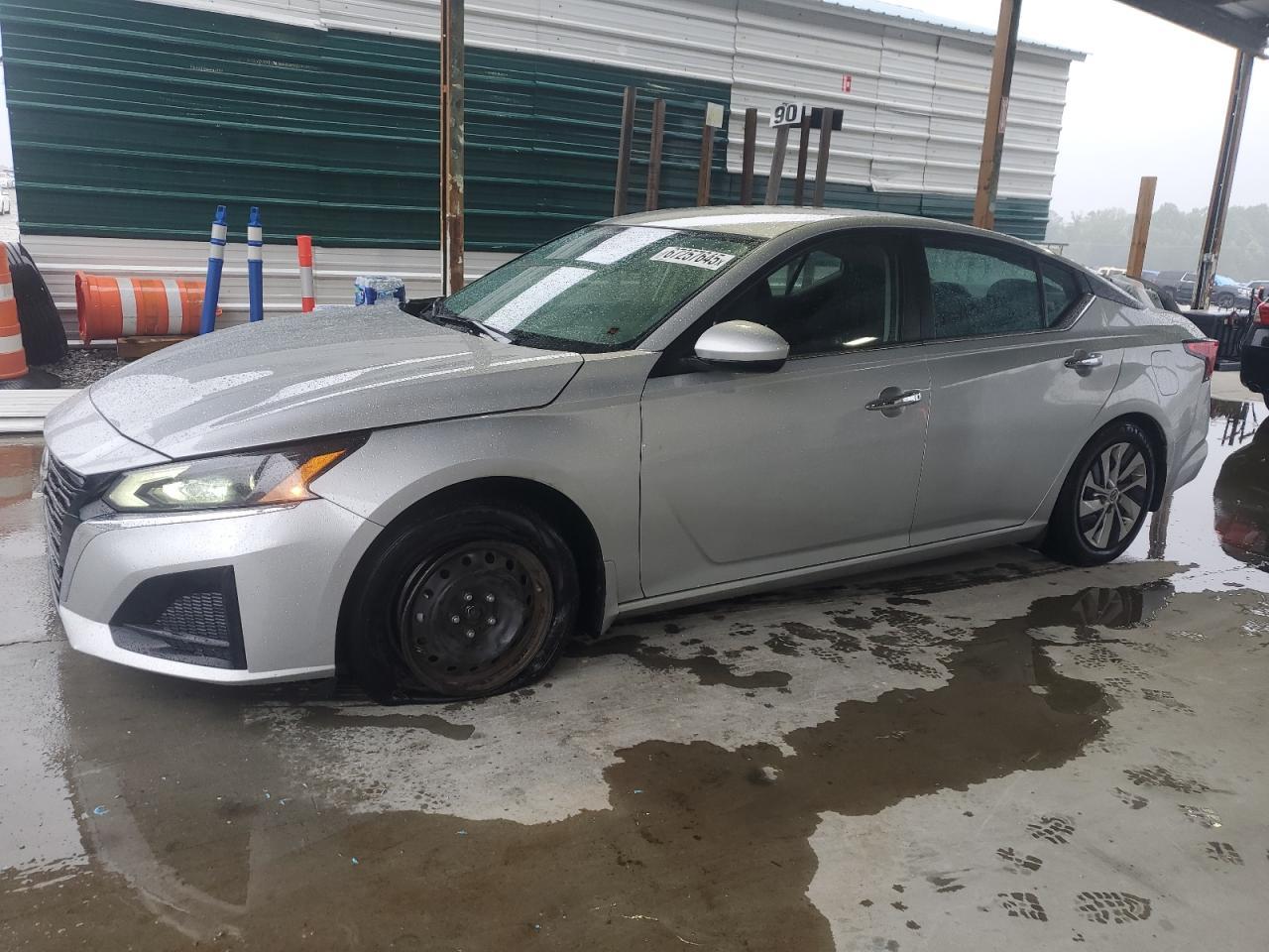 2023 NISSAN ALTIMA