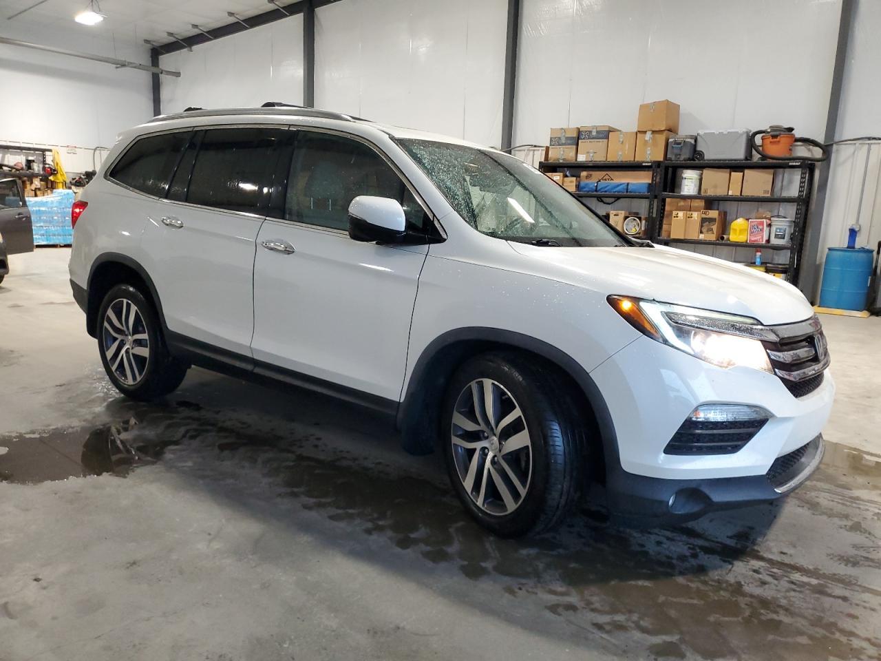 2017 HONDA PILOT