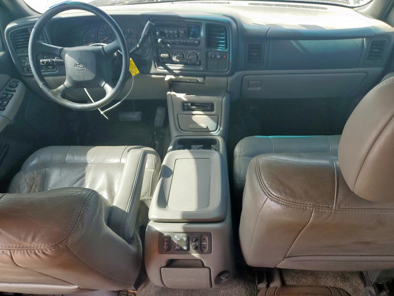 2002 CHEVROLET Suburban