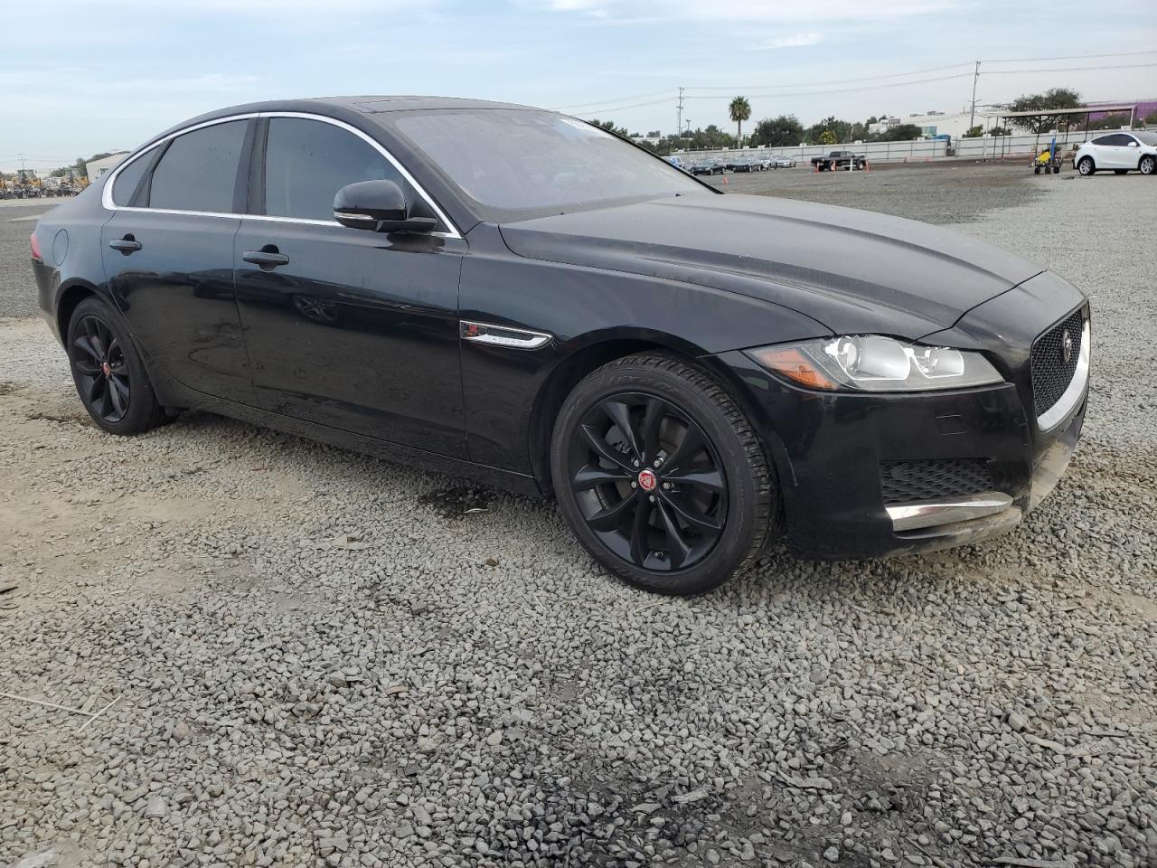 2017 JAGUAR XF
