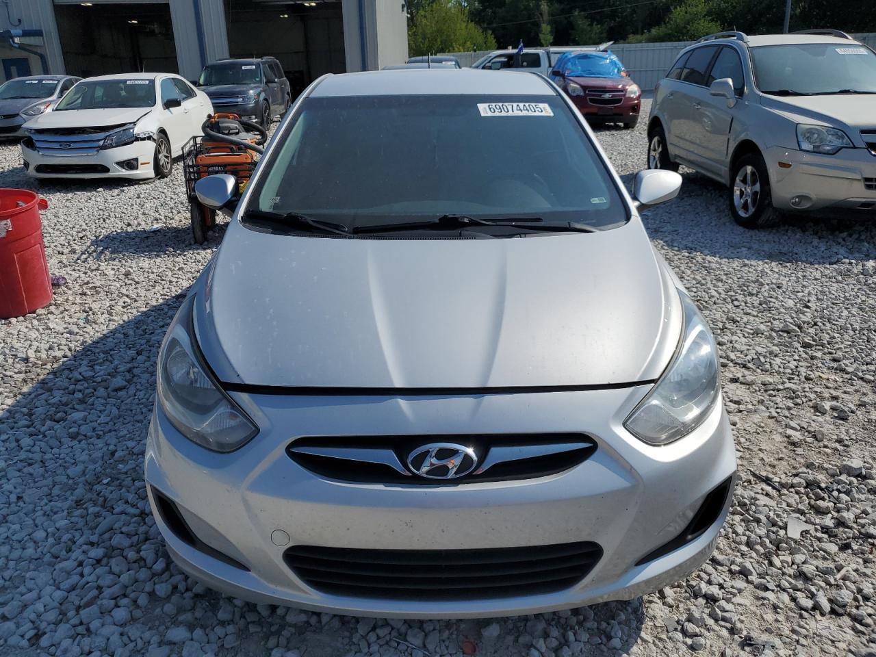 2013 HYUNDAI ACCENT