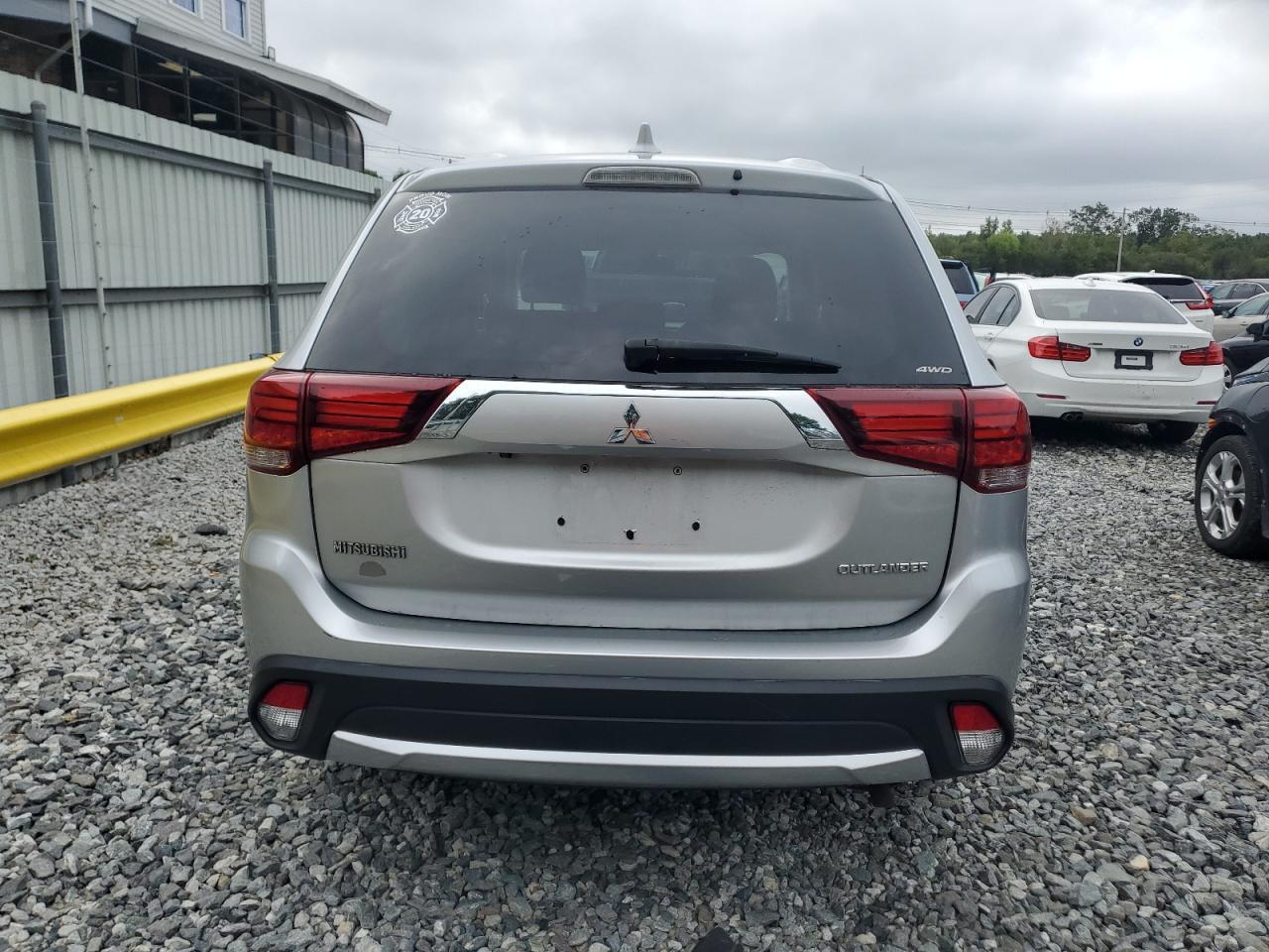 2018 MITSUBISHI outlander
