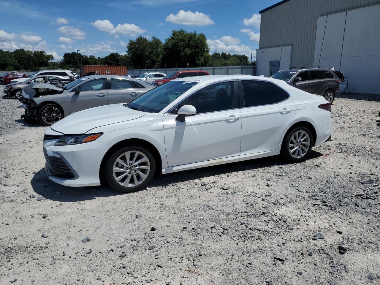 2022 TOYOTA CAMRY