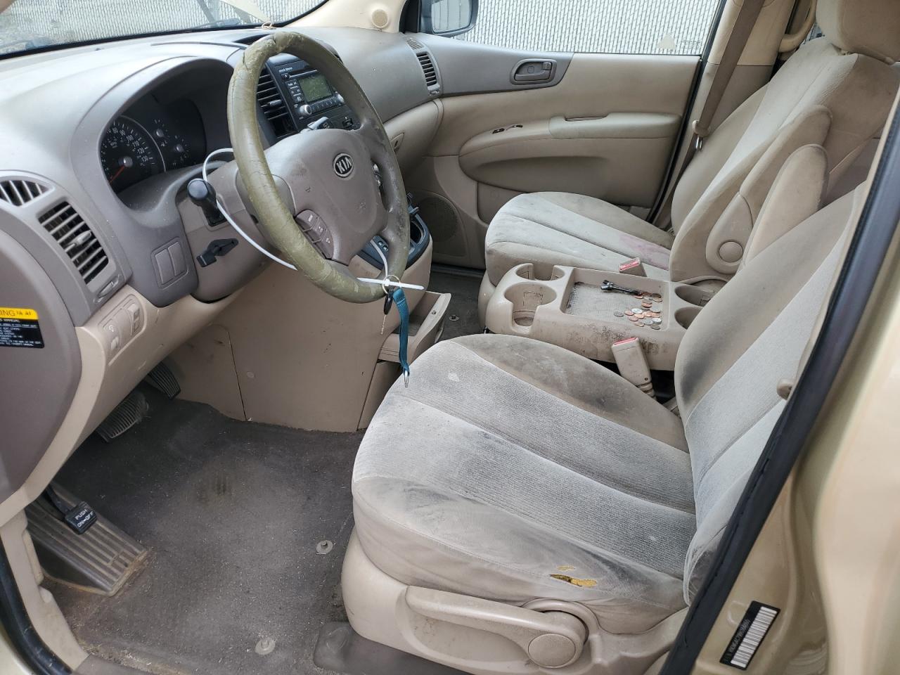 2011 KIA SEDONA