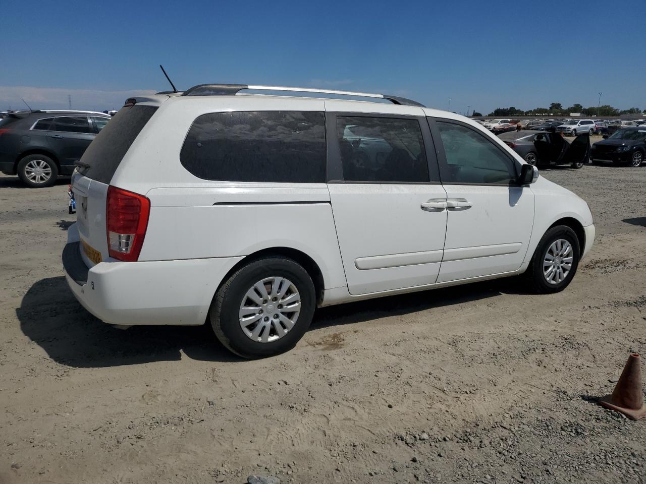 2011 KIA SEDONA