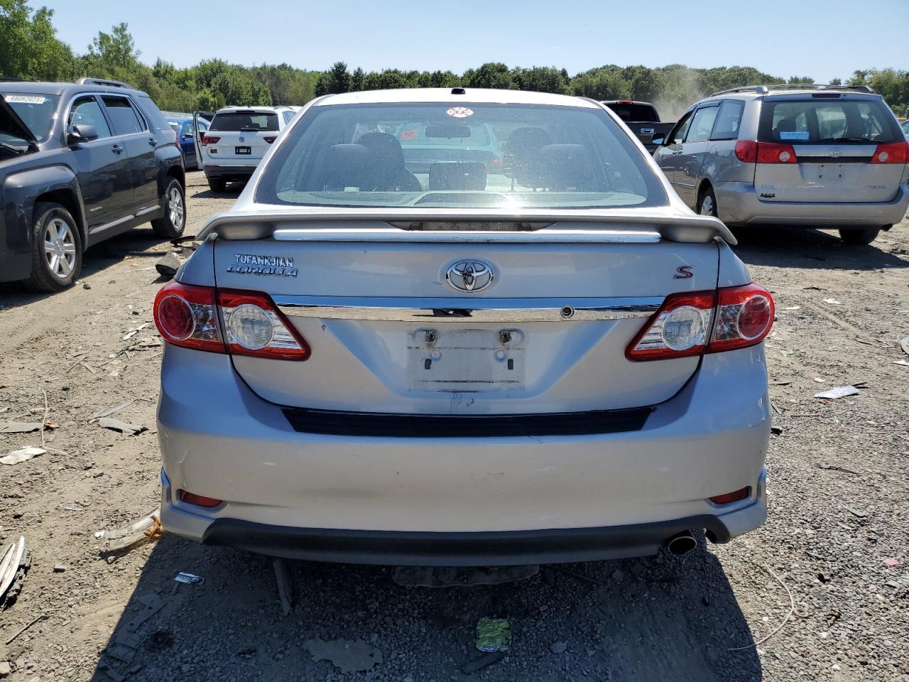 2011 TOYOTA COROLLA