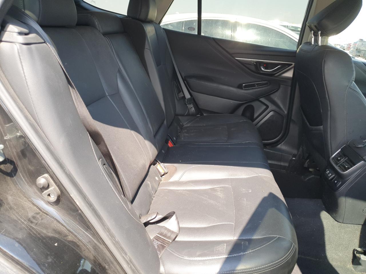 2020 SUBARU Outback