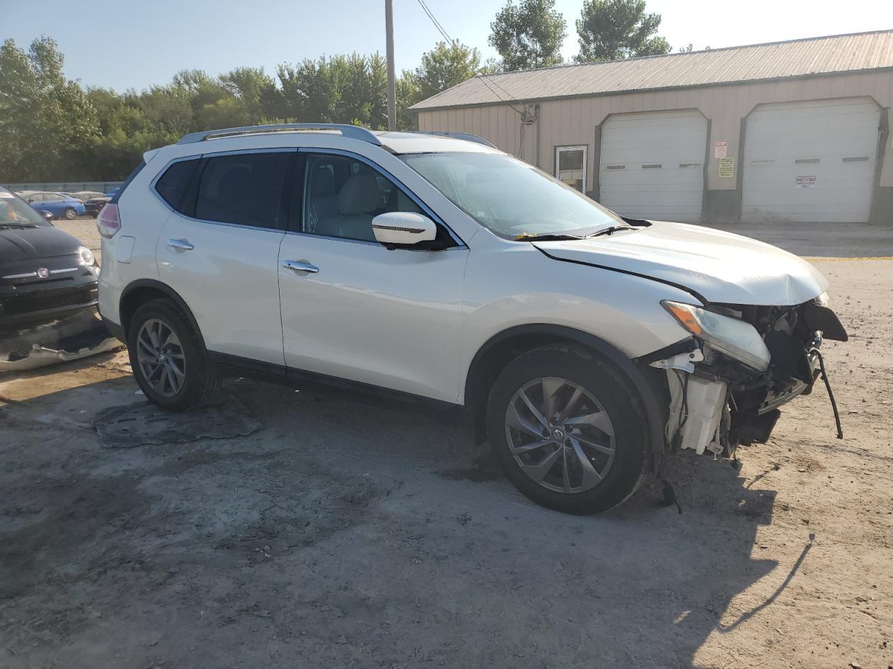 2016 NISSAN ROGUE