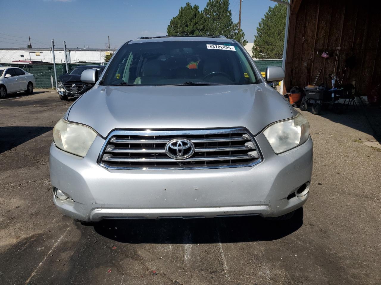 2010 TOYOTA HIGHLANDER