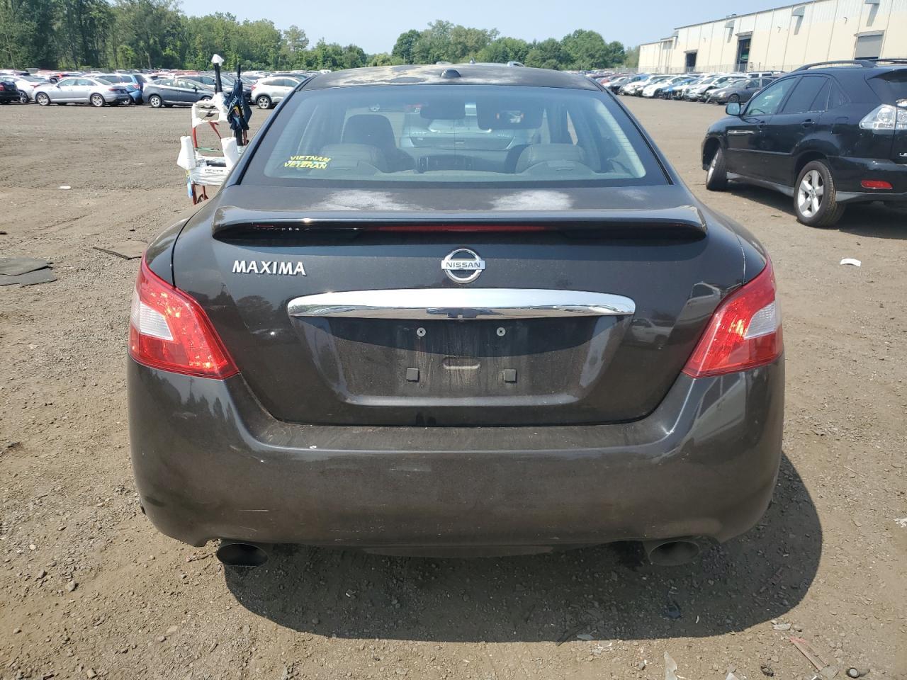 2010 NISSAN Maxima