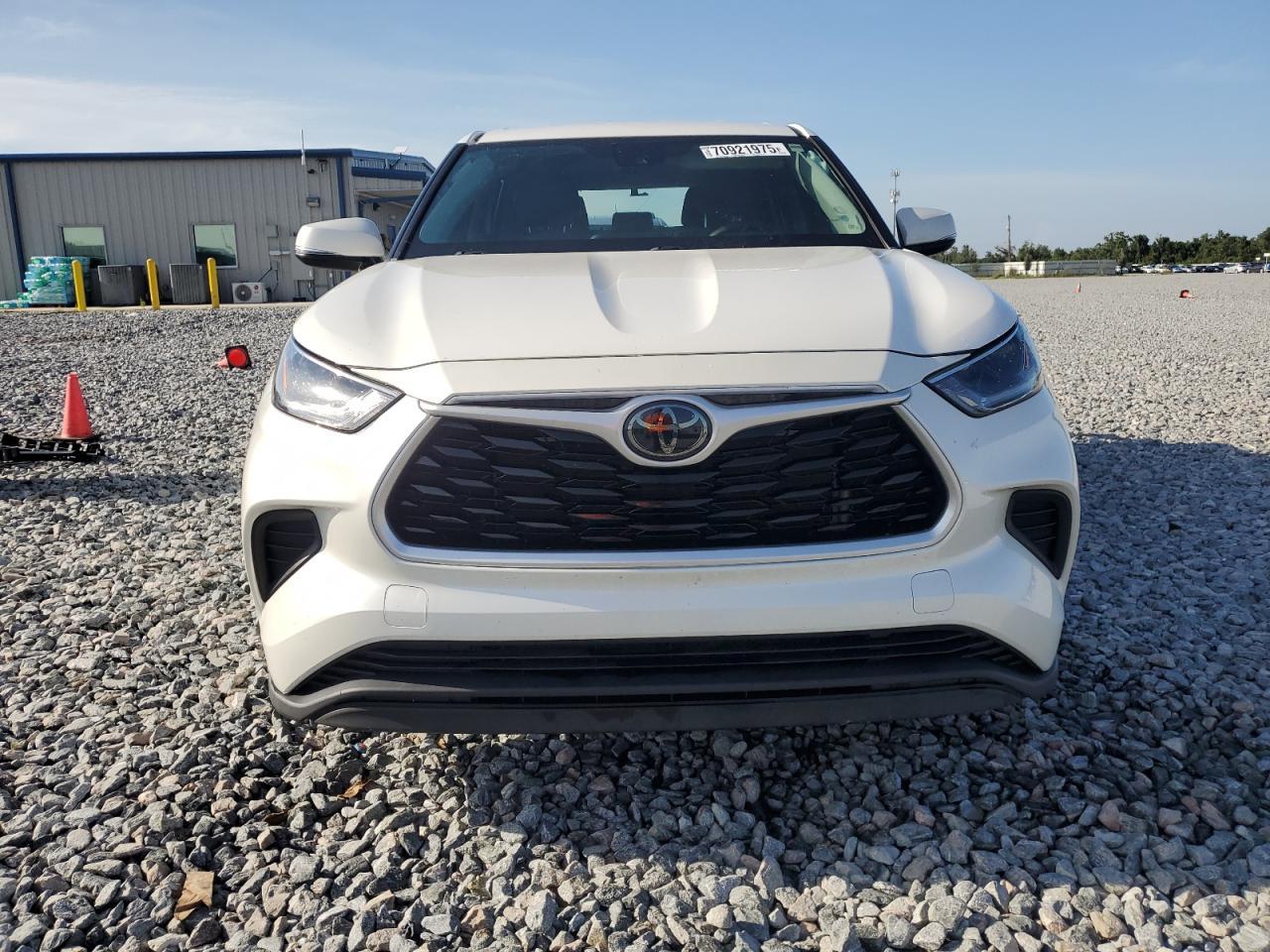 2021 TOYOTA HIGHLANDER