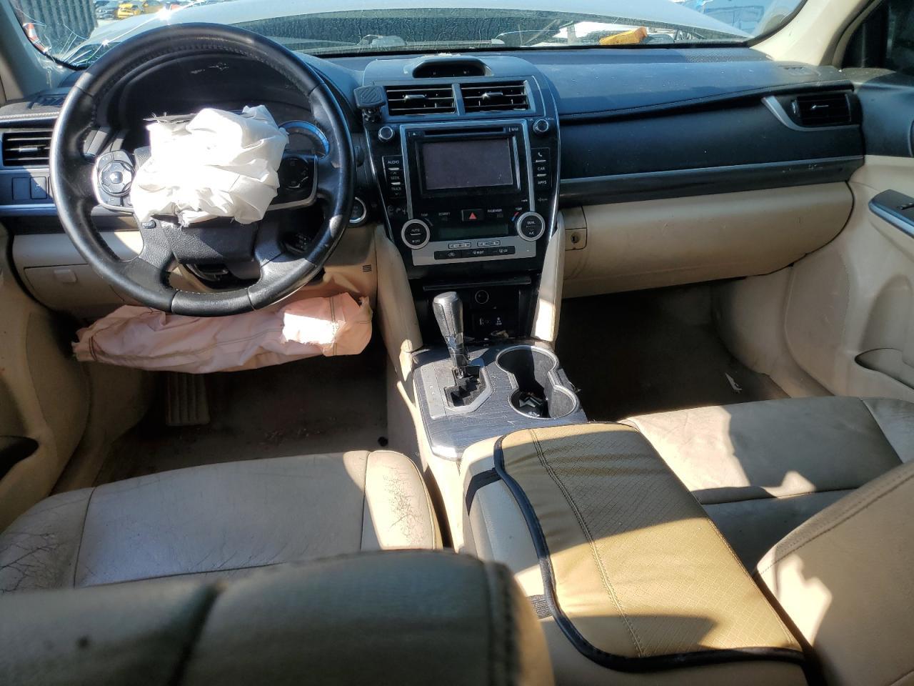 2014 TOYOTA CAMRY