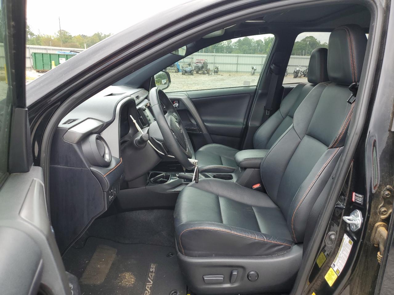 2016 TOYOTA RAV4