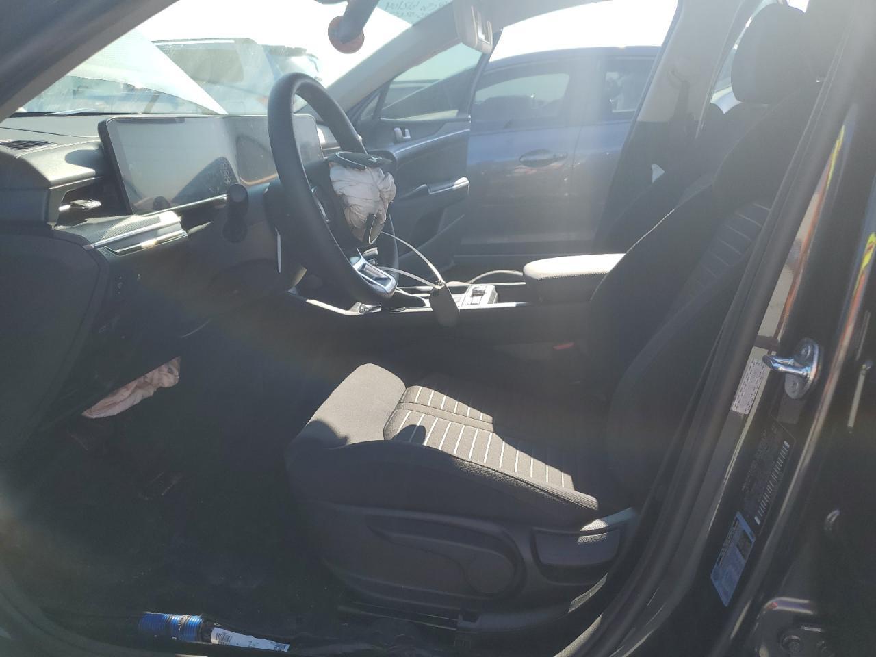 2025 KIA K5