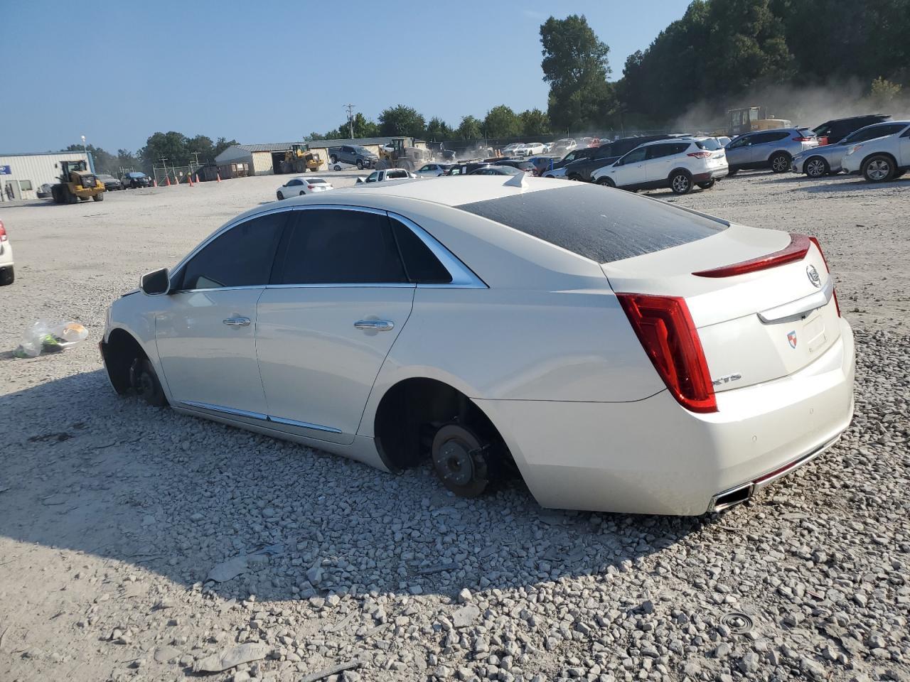 2013 CADILLAC XTS