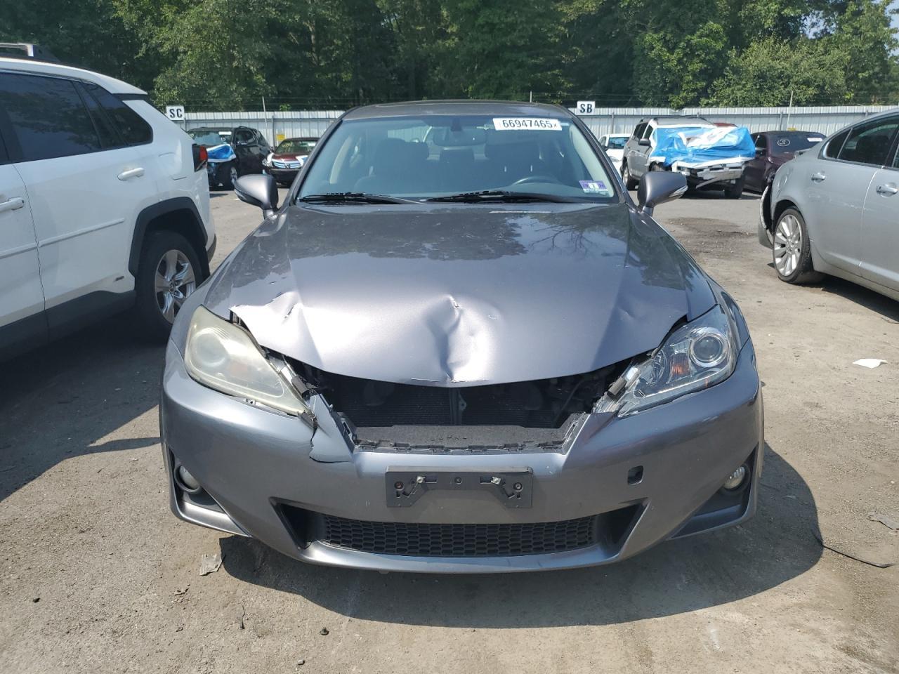 2013 LEXUS Is